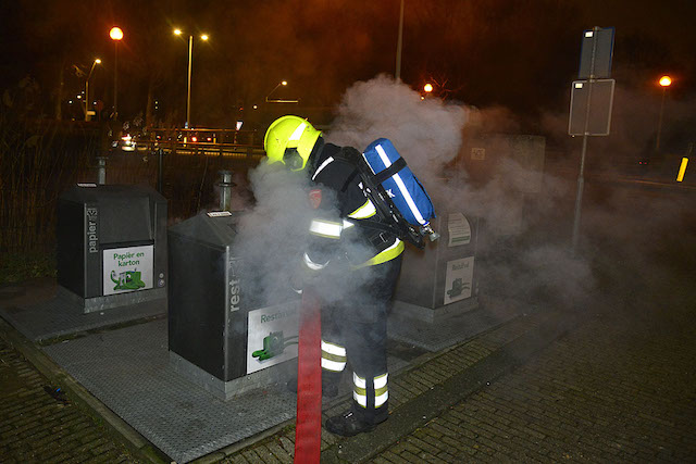 2019/2/20190101-02u00 GB 001 Vlimmerenstraat containerbrand.jpg